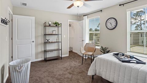 2219 Cedarbrook