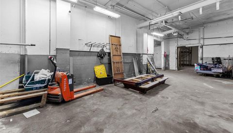 701 E Pearce Boulevard