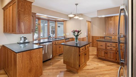 5833 Creek Valley Rd