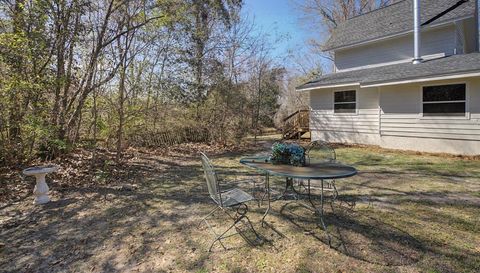 6611 Crooked Creek