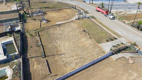 15221 Via De Las Olas