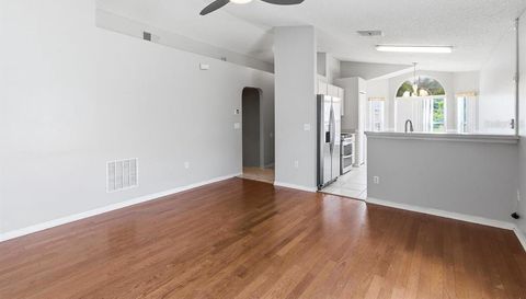 1537 RIDGE POINTE DRIVE