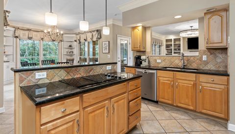 10320 Castlebridge Ct