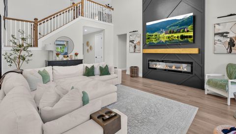 75 Crossfield Pl