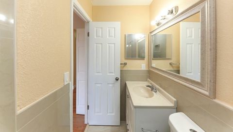 547 North Pine Island Road