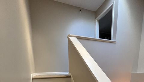 7625 Edinborough Way