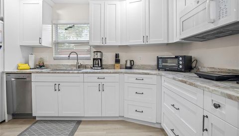 2218 Brevard