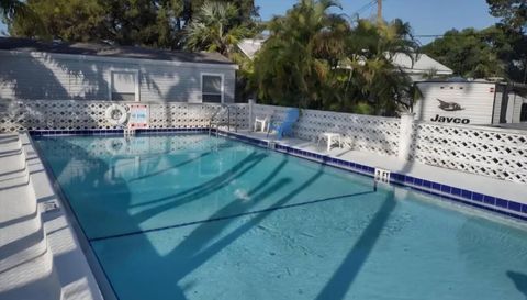 29859 Overseas Hwy # A-3