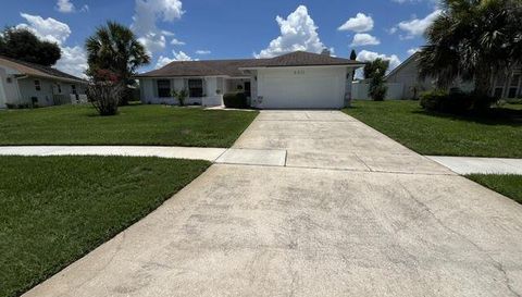 8011 Gillette Ct