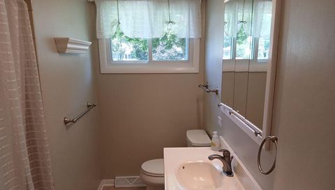121 Mandel Ln