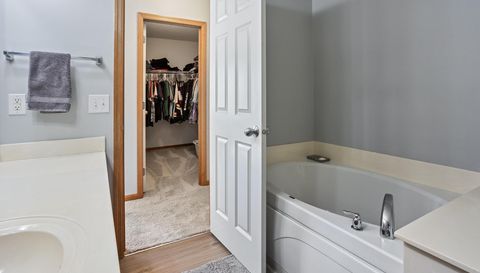 10910 Goodhue Street NE