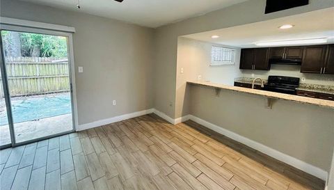 3922 CRAYRICH CIRCLE