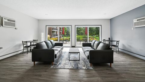 4 Pine Tree Drive
