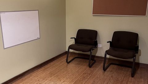 15426-15428 S 70th Court