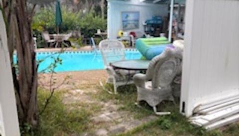 1505 E Crooked Lake Dr