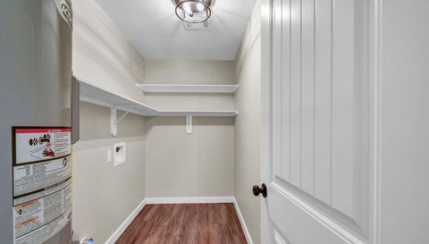 4922 County Road 937b