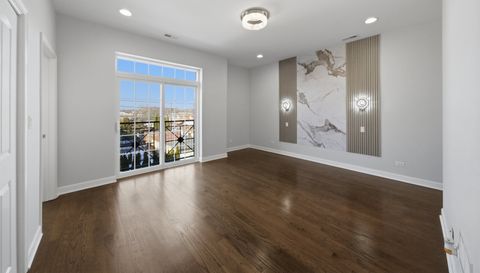 3234 N CENTRAL Avenue