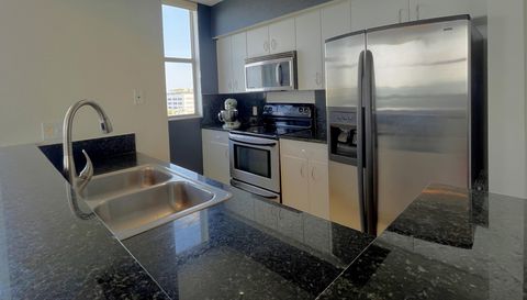 1625 KENNEDY CSWY North Bay Village