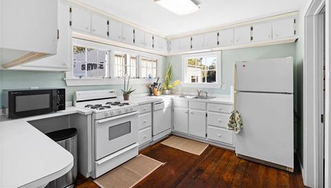 3251 Cottage Hill