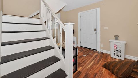 111 E 54th St