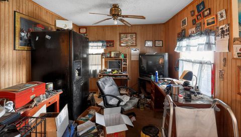 1508 W River Shore Way