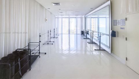 465 Brickell Ave