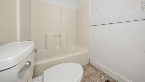 3020 Woodridge Ct