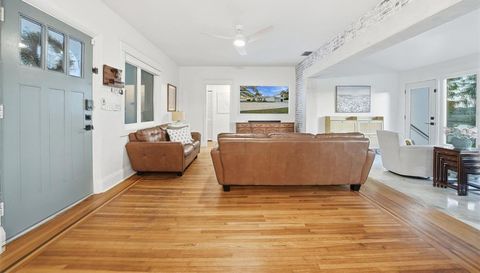 344 W RIO VISTA COURT