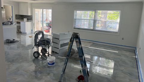 1736 Colorado Ave NE