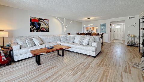 1581 Gulf Blvd #102N Clearwater