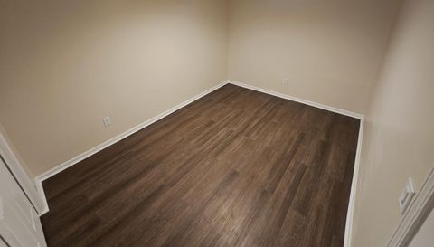 11815 N Lake Side Dr