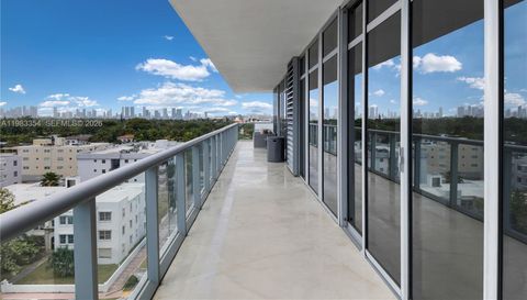 3737 Collins Ave