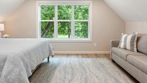 1725 White Cloud Drive N