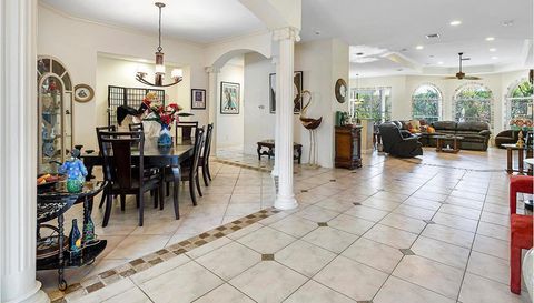 957 Greensward Lane