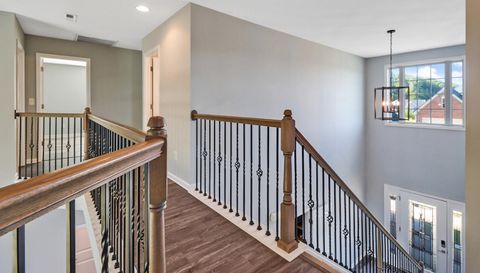 2044 Wooded Mountain Ln