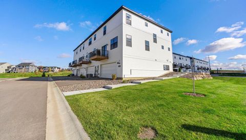 10244 Birchwood Circle