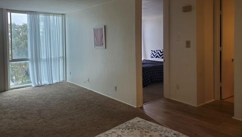 3050 Rue Dorleans 370