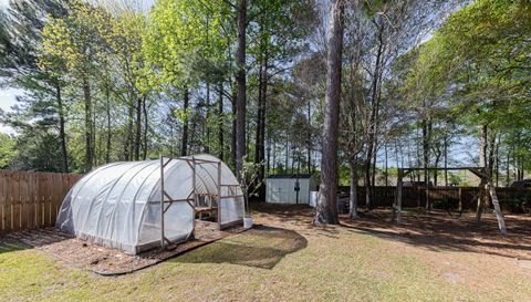 113 Sparkling Brook Way