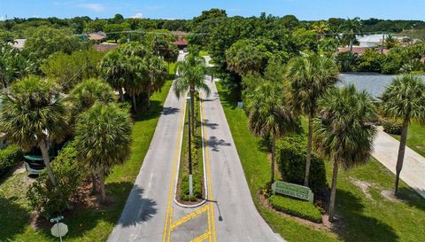 9034 Gardens Glen Circle