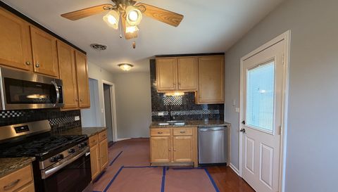 170 E Northwest Highway