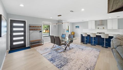 1609 Mesquite LN