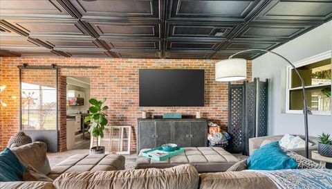4881 LAKE CECILE DR