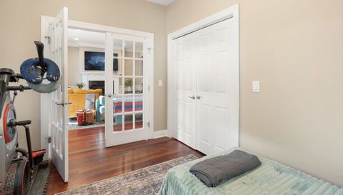 2222 W BELMONT Avenue