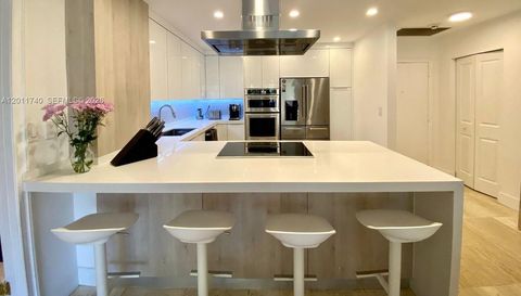 251 Crandon Blvd