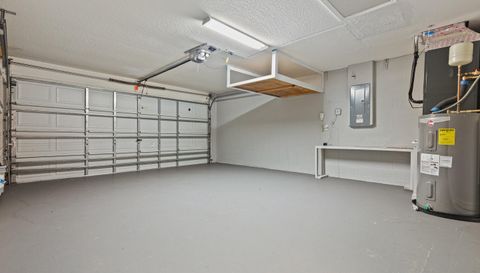 4606 Whispering Wind Ave