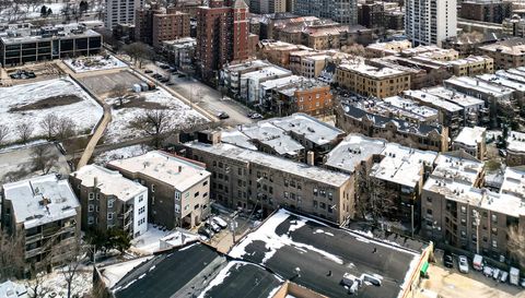 845 W Belle Plaine Avenue