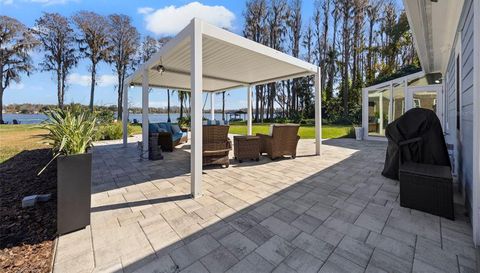 1006 Lake Cooper