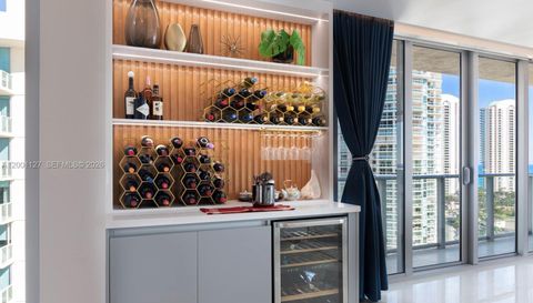 300 Sunny Isles Blvd