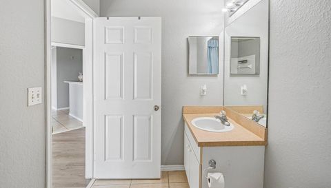 4333 Bayside Village Dr Apt 322