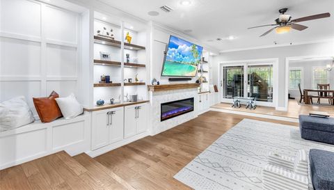 28042 LINDENHURST DRIVE